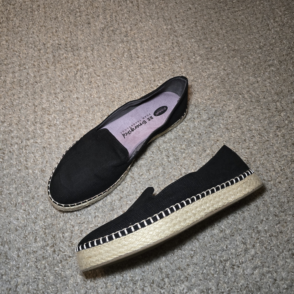 Dr. Scholl's Black Espadrille Flats Size 8